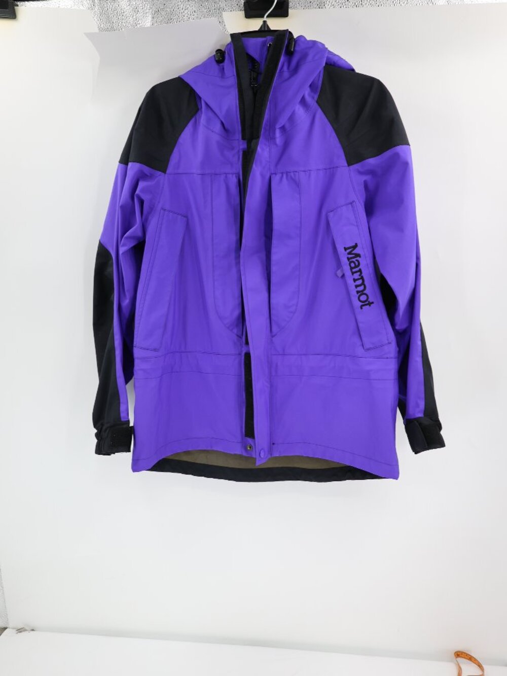 Marmot Jacket Women Small Gore-Tex Windproof Waterproof Hiking Packable ski snow